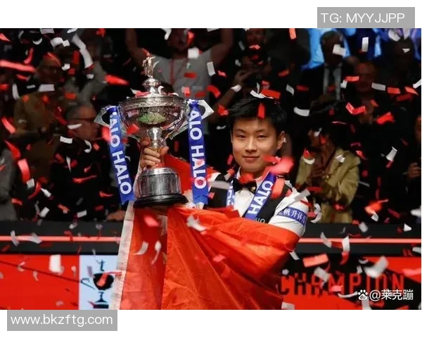 重庆足球队的奋斗史：从低谷到辉煌的传奇之路